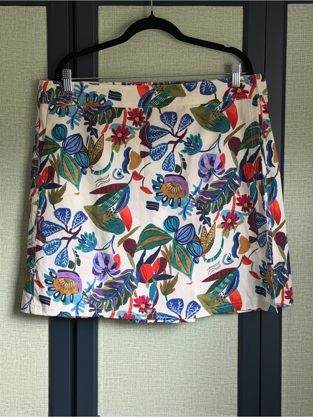 RipSkirt Hawaii Resort Travel Wrap Skirt in Happy Florist Floral Size XL (16/18)